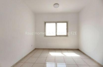 Apartment - 1 - 1 for rent in Al Plaza Building - Al Ghuair - Al Gharb - Sharjah Apartment - 1 - 1 for rent in Al Plaza Building - Al Ghuair - Al Gharb - Sharjah