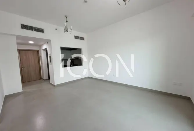 155581411 - Property Image 2