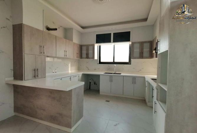 102824478 - Property Image 2
