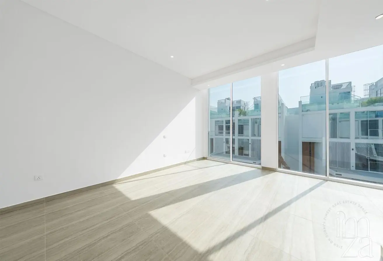162772447 - Property Main Image