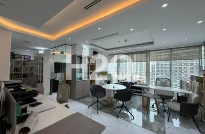 مكتب - غرفة نوم للايجار في 51 برج - الخليج التجاري - دبي