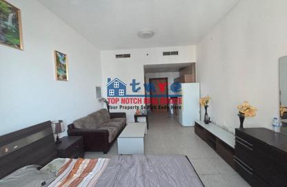 Apartment - Studio - 1 Bathroom for rent in Palace Tower 2 - Palace Towers - Dubai Silicon Oasis - Dubai