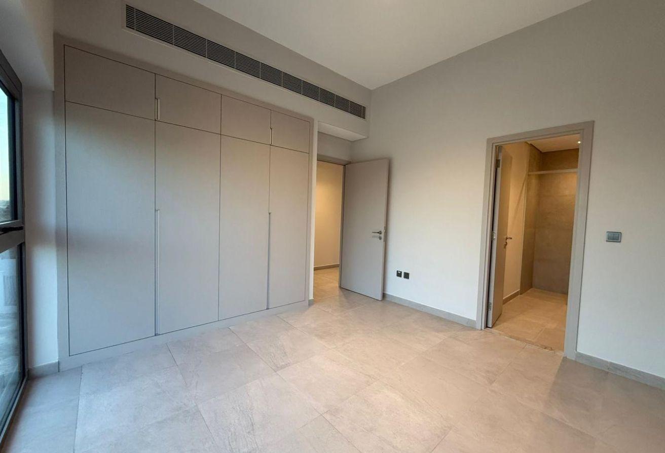 Corner | Spacious Layout | Ready to move photo 23