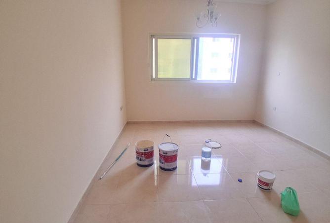 75402210 - Property Image 3