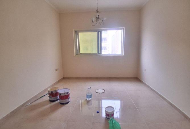 75402210 - Property Image 2