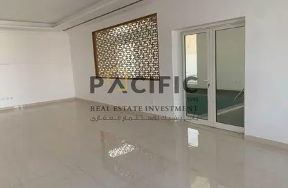 Villa - 2 Bedrooms - 3 Bathrooms for rent in Al Khawaneej 1 - Al Khawaneej - Dubai