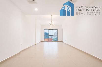 Apartment - 3 Bedrooms - 3 Bathrooms for rent in Manazil Al Muraqqabat 02 - Al Muraqqabat - Deira - Dubai