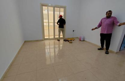 Apartment - 2 Bedrooms - 2 Bathrooms for rent in Al Qulaya'ah - Al Sharq - Sharjah Apartment - 2 Bedrooms - 2 Bathrooms for rent in Al Qulaya'ah - Al Sharq - Sharjah