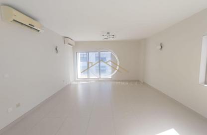 Apartment - 3 Bedrooms - 3 Bathrooms for rent in Dar Al Buteen 1 - Al Muraqqabat - Deira - Dubai Apartment - 3 Bedrooms - 3 Bathrooms for rent in Dar Al Buteen 1 - Al Muraqqabat - Deira - Dubai