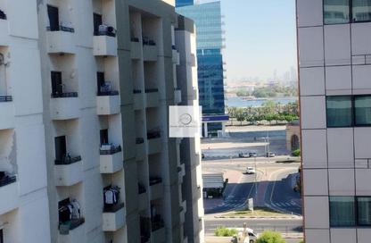 Apartment - 3 Bedrooms - 3 Bathrooms for rent in Dar Al Buteen 1 - Al Muraqqabat - Deira - Dubai