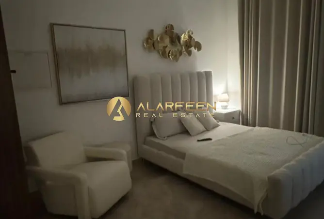 98241400 - Property Image 2