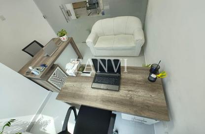 Office Space - Studio - 1 Bathroom for rent in Aspin Tower - Sheikh Zayed Road - Dubai