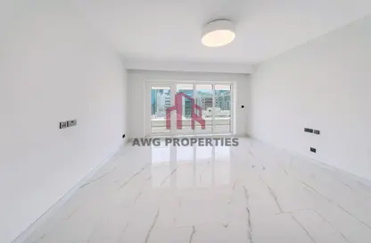 Apartment - 3 Bedrooms - 5 Bathrooms for rent in Jood Residence Plaza - Al Muraqqabat - Deira - Dubai