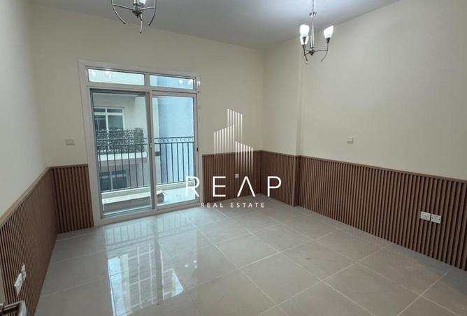Vacant | Fully Renovated | Best Price – pohled 2