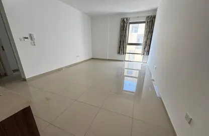 شقة - غرفة نوم - 1 حمام للايجار في أبتاون الزاهية - الزاهية - تجارية مويلح - الشارقة