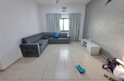 Apartment - 1 Bedroom - 1 Bathroom for rent in Al Butina 9 Building - Al Butina - Sharjah