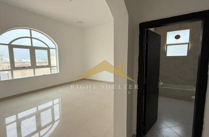 Villa - 5 Bedrooms - 7 Bathrooms for rent in Al Riffa - Ras Al Khaimah