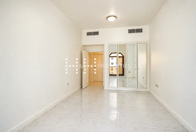 156167480 - Property Image 2