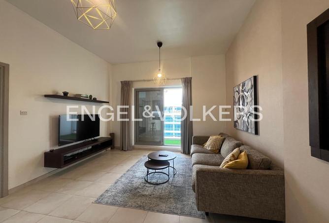 Spacious Layout | Large Balcony | Exclusive photo 3