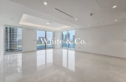 Apartment - 2 Bedrooms - 2 Bathrooms for rent in Palace Beach Residence Tower 1 - Palace Beach Residence - EMAAR Beachfront - Dubai Harbour - Dubai