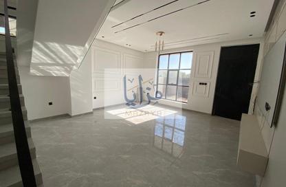 Villa - 5 - 7 for sale in Al Helio Downtown - Al Helio - Ajman