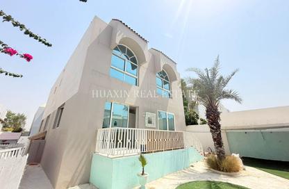 Villa - 4 - 4 for rent in Umm Suqeim 1 - Umm Suqeim - Dubai