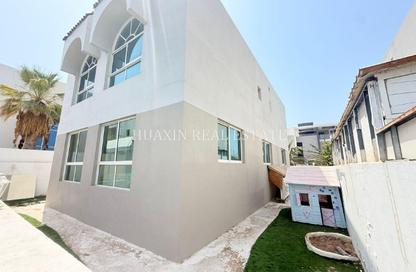 Villa - 4 - 4 for rent in Umm Suqeim 1 - Umm Suqeim - Dubai
