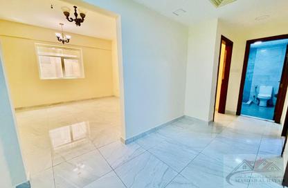 Apartment - 1 Bedroom - 2 Bathrooms for rent in Muwaileh 3 Building - Muwaileh - Sharjah
