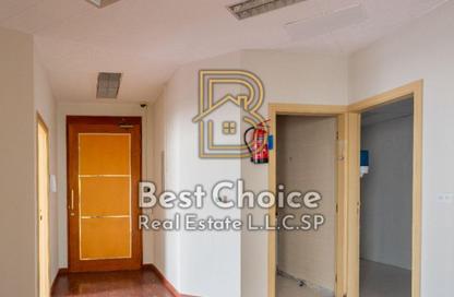 Full Floor - Studio - 4 for rent in Lake Tower - Al Majaz 1 - Al Majaz - Sharjah