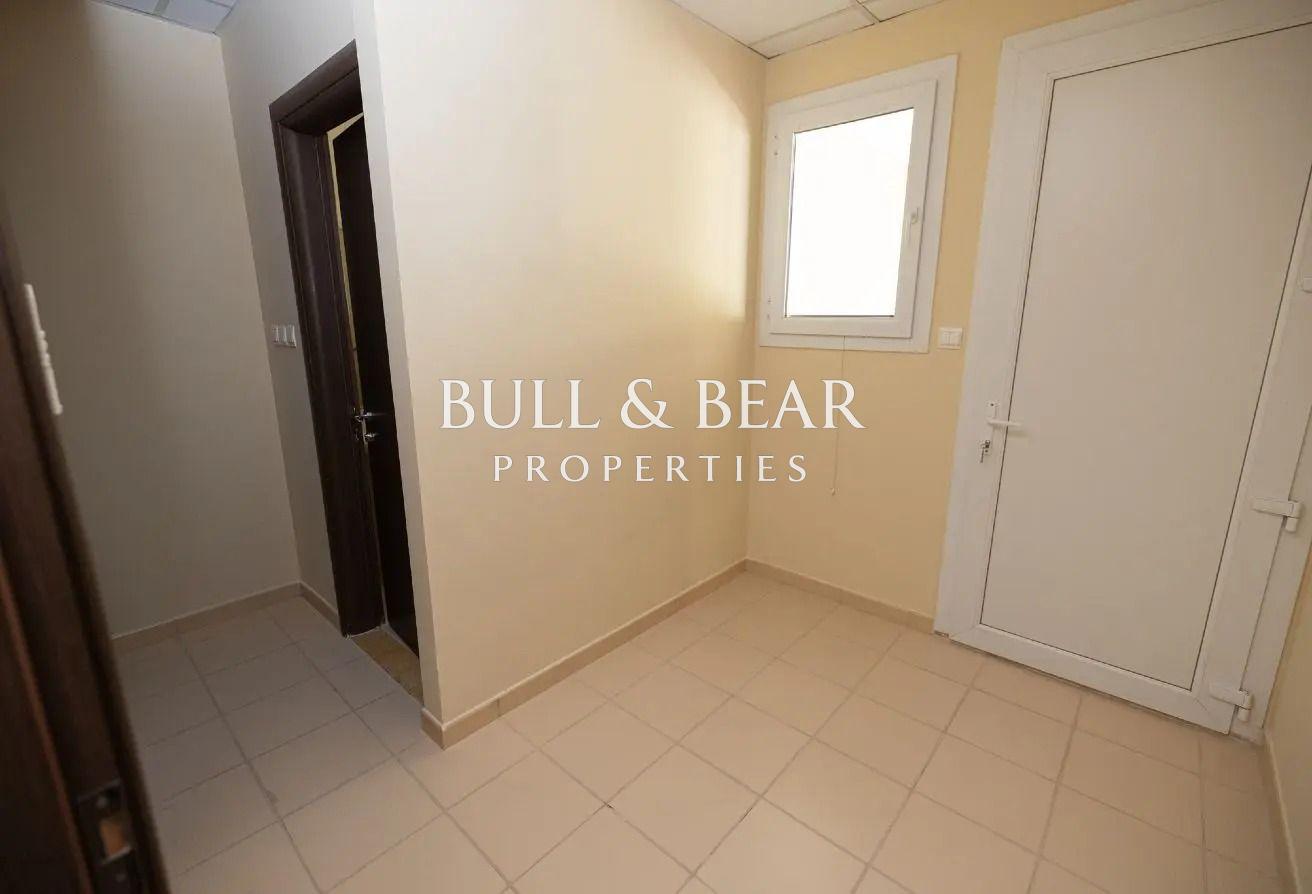 Big Plot | Gated Community | 4BR | Prime Tower photo 19