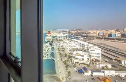 Apartment - 2 Bedrooms - 2 Bathrooms for rent in Seagate Building 2 - Seagate - Mina Rashid - Dubai