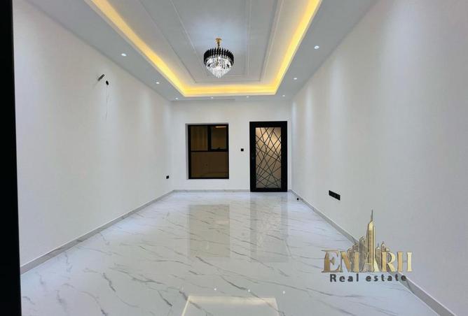 99130987 - Property Image 3