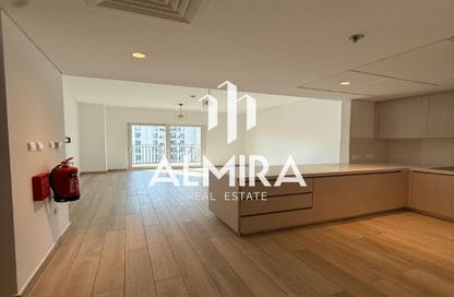 Apartment - 2 Bedrooms - 2 Bathrooms for sale in Waters Edge - Yas Island - Abu Dhabi