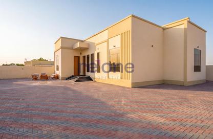 Villa - 3 - 5 for rent in Al Aweer 1 - Al Aweer - Dubai Villa - 3 - 5 for rent in Al Aweer 1 - Al Aweer - Dubai
