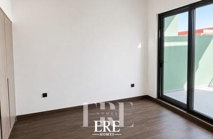 Townhouse - 3 - 3 for rent in Portofino - Damac Lagoons - Dubai