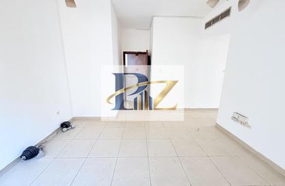 Apartment - 1 - 1 for rent in Fire Station Road - Muwaileh - Sharjah