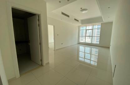 Apartment - 1 Bedroom - 2 Bathrooms for rent in Al Majaz 3 - Al Majaz - Sharjah Apartment - 1 Bedroom - 2 Bathrooms for rent in Al Majaz 3 - Al Majaz - Sharjah