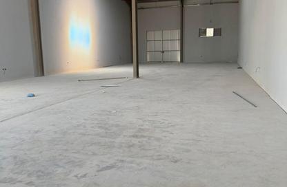 Warehouse - Studio - 1 Bathroom for rent in Umm Al Thuoob - Umm Al Quwain