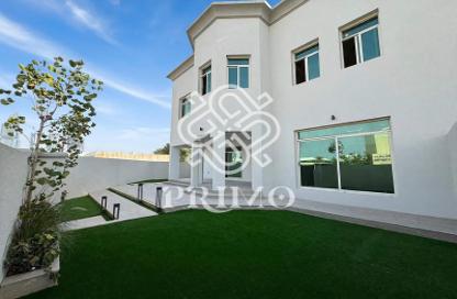 Villa - 4 Bedrooms - 7 Bathrooms for rent in Jumeirah 3 Villas - Jumeirah 3 - Jumeirah - Dubai
