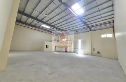 مستودع - استوديو - 2 حمامات للايجار في أم الثعوب - أم القيوين