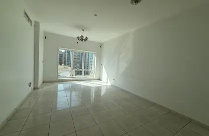 Apartment - 2 Bedrooms - 2 Bathrooms for rent in Al Majaz 1 - Al Majaz - Sharjah