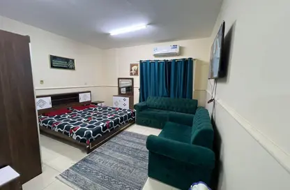 Apartment - Studio - 1 Bathroom for rent in Al Qulaya'ah - Al Sharq - Sharjah Apartment - Studio - 1 Bathroom for rent in Al Qulaya'ah - Al Sharq - Sharjah