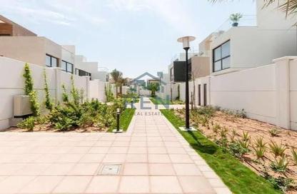Townhouse - 5 Bedrooms - 6 Bathrooms for rent in Faya at Bloom Gardens - Bloom Gardens - Al Salam Street - Abu Dhabi