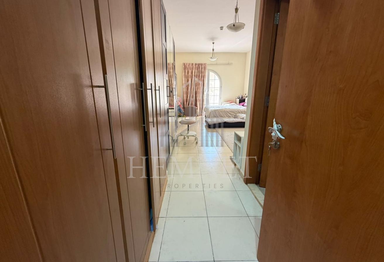 Large 1BHK | 2 Balconies | Fully Furnished photo 13