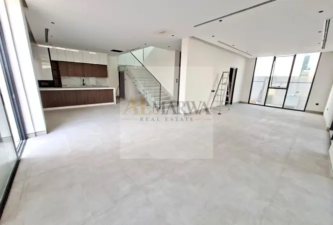 155588070 - Property Image 2