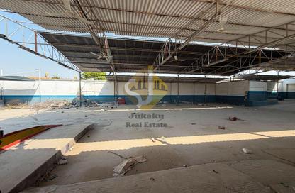 Warehouse - Studio - 1 for rent in Umm Ramool 109 - Umm Ramool - Dubai
