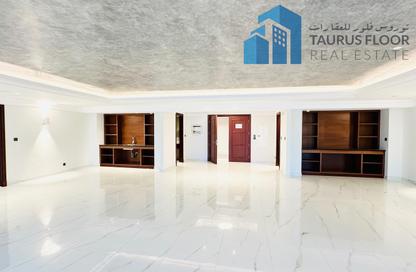 Apartment - 3 Bedrooms - 3 Bathrooms for rent in Jood Residence Plaza - Al Muraqqabat - Deira - Dubai