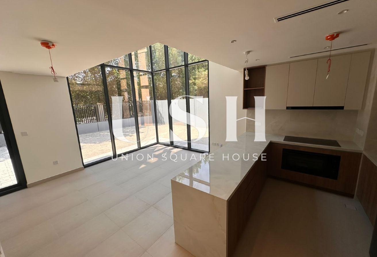 Newly Handed Over | Larger Plot | White Goods photo 4