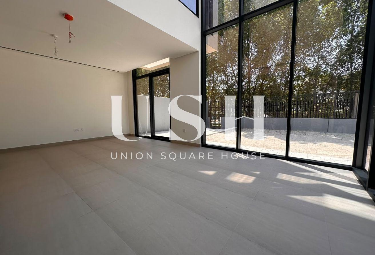 Newly Handed Over | Larger Plot | White Goods photo 5