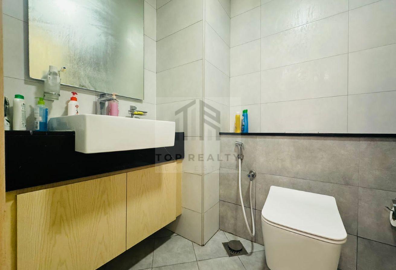 Furnished | Stunning View | Prime Location photo 8